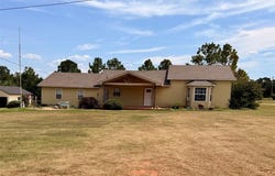 35763 Leo Road, Asher, OK 74826