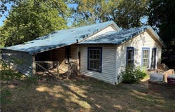 804 S Division AVE, Mansfield, AR 72944