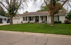 1430 Birch St, Hull, IA 51239