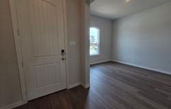806 Silverleaf Drive, Ennis, TX 75119