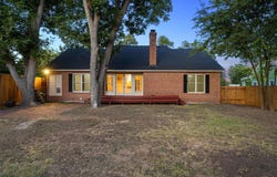 1105 Victoria St, Taylor, TX 76574