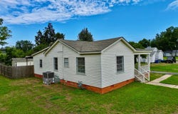 133 Linden Ave, Jackson, AL 36545