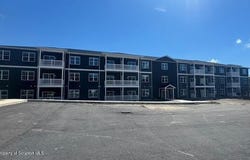 412 Circle Drive, Taylor, PA 18517
