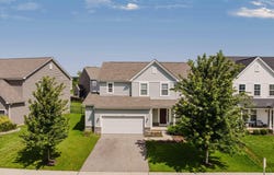 426 Oakland Hills Loop, Commercial Point, OH 43116
