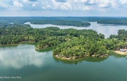 2731 Sturdivant Rd, Jacksons Gap, AL 36861