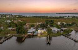 107 E Lakefield Drive, Mathis, TX 78368