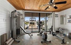 127 E HIGHWAY 22, Madisonville, LA 70447