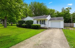 602 E 2nd Street, Gilman, IL 60938