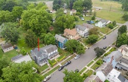 119 Wall St, Belvidere Twp., NJ 07823-1009