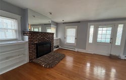 15 Maple Grove Street, Great Neck, NY 11023