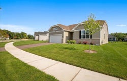 422 Cottrell Lane, Aurora, IL 60506