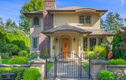 752 E Ave, LakeOswego, OR 97034