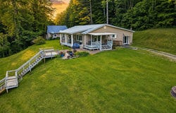 1998 Little Lick Fork, East Point, KY 41216