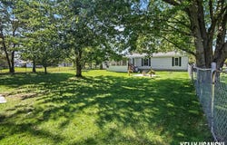 880 S Wolf Lake Road, Muskegon, MI 49442