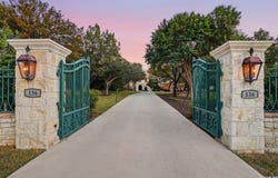 136 S Tower Drive, San Antonio, TX 78232