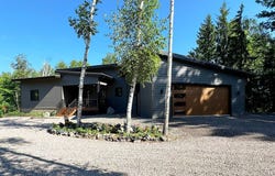 1499 E Miners Drive E, Ely, MN 55731