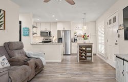 140 UWAPO Rd, Kihei, HI 96753