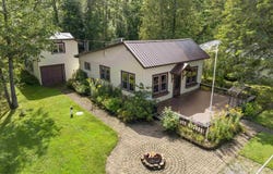 8485 Bay Point Road, Beulah, MI 49617