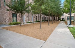 14957 Oak Street, Addison, TX 75001