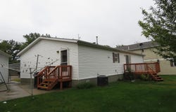 1909 Sandy Beach Rd, Clarion, IA 50525