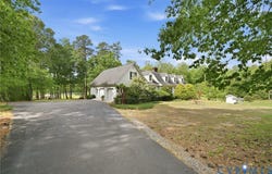 3029 Oxford Dr, Sutherland, VA 23885