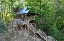 202 Getaways Road, Stanton, KY 40380