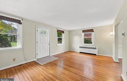 203 CANTERBURY RD, HAVERTOWN, PA 19083