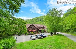 138 S Camp Road, Boone, NC 28607