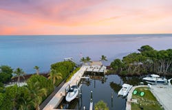 16 Seaside Avenue, Key Largo, FL 33037