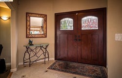 18100 De Souza Pl, Castro Valley, CA 94546