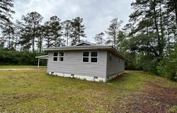 321 Circle Heights Dr., Loris, SC 29569