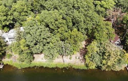 9475 E Promontory Point Drive, Syracuse, IN 46567