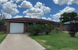 1447 Maple Avenue, Guymon, OK 73942