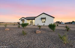3655 E Graythorn Way, Coolidge, AZ 85128