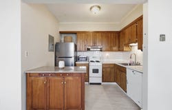 140 Chestnut St, Springfield, MA 01103
