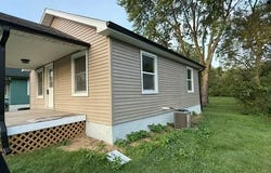 623 Ellsworth Ave, Marshall, MO 65340