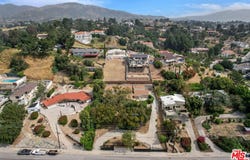 17823 Rinaldi St, Los Angeles, CA 91344