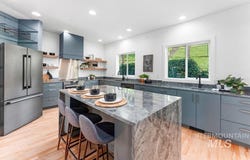 1203 E Hearthstone Dr, Boise, ID 83702