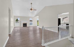 70 Bridgewater Lane, Highland, IL 62249
