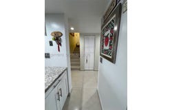 2385 W 69th St, Hialeah, FL 33016