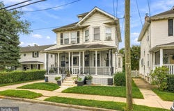 318 CONOVER Street, BURLINGTON, NJ 08016