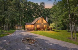 206 Oakenshield Drive, Tamiment, PA 18371