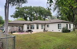 1806 N Harding, Cameron, TX 76520