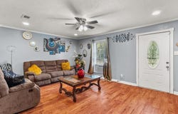 203 Madison Dr, Texarkana, TX 75501