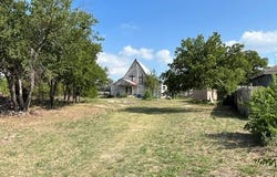 203 W Cherry St, Lometa, TX 76853