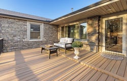 2103 N Obee Rd, Hutchinson, KS 67502