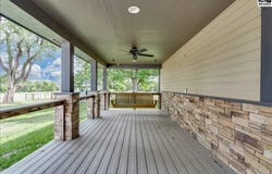 1006 E 69th Ave, Hutchinson, KS 67502