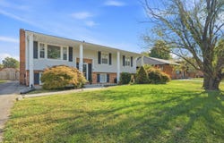 6333 Greenway Dr, Roanoke, VA 24019