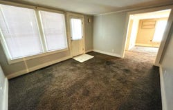 305 E Jackson Street, Pittsburg, KS 66762