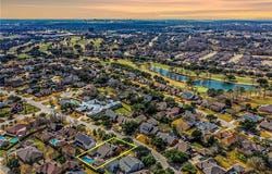 2301 E Briargate Drive, Bryan, TX 77802
